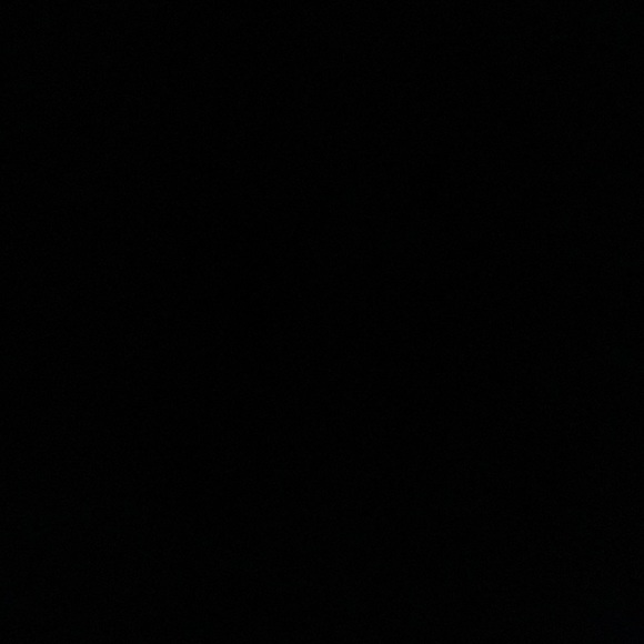 Meet your Posher, Anahi - Picture 1 of 1